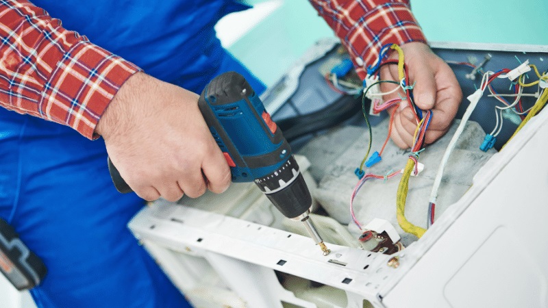 Salihli Fondital Fondital çamaşır makinesi kart tamiri – Su almama arızası orijinal parça ile giderildi. - Teknik servis örneği